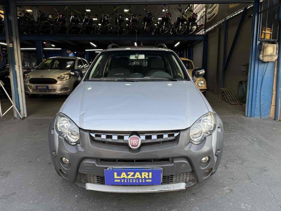 FIAT STRADA 1.8 MPI ADVENTURE CD 16V FLEX 2P MANUAL FIAT STRADA 1.8 MPI ADVENTURE CD 16V FLEX 2P MANUAL